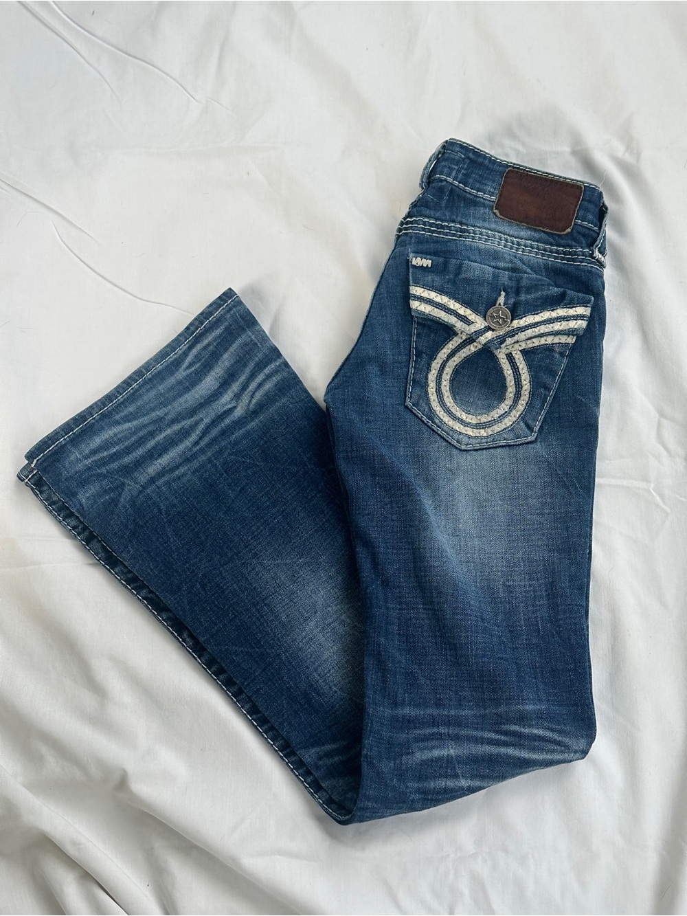 Big Star Women’s Low Rise Sweet Flare Jeans with Embroidered Pocket